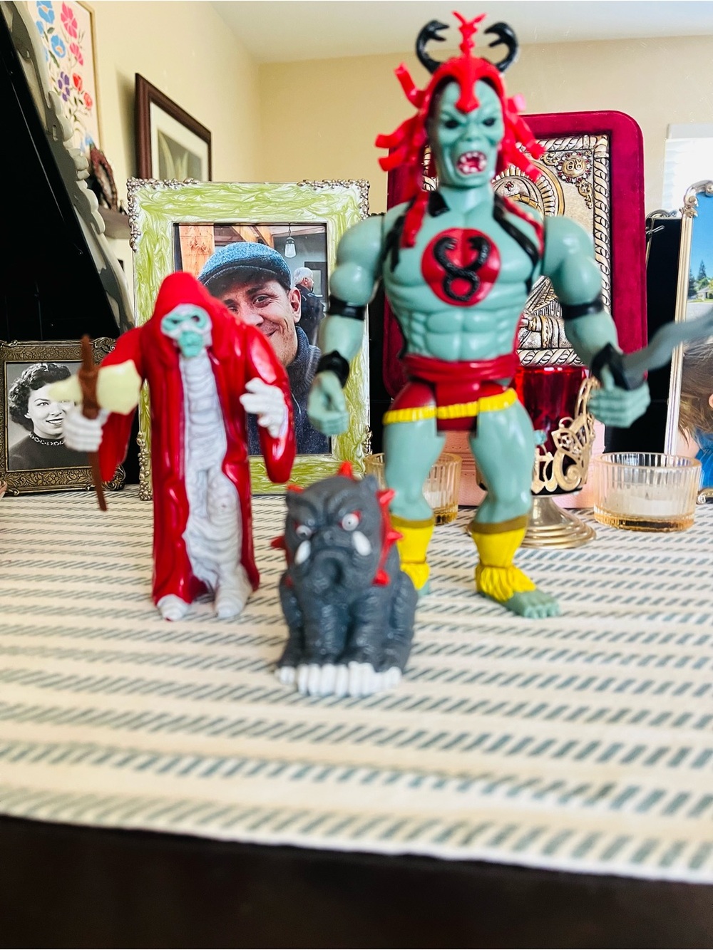 Vintage Thundercats 1985; Mumm-Raa and his pet. 3 figures